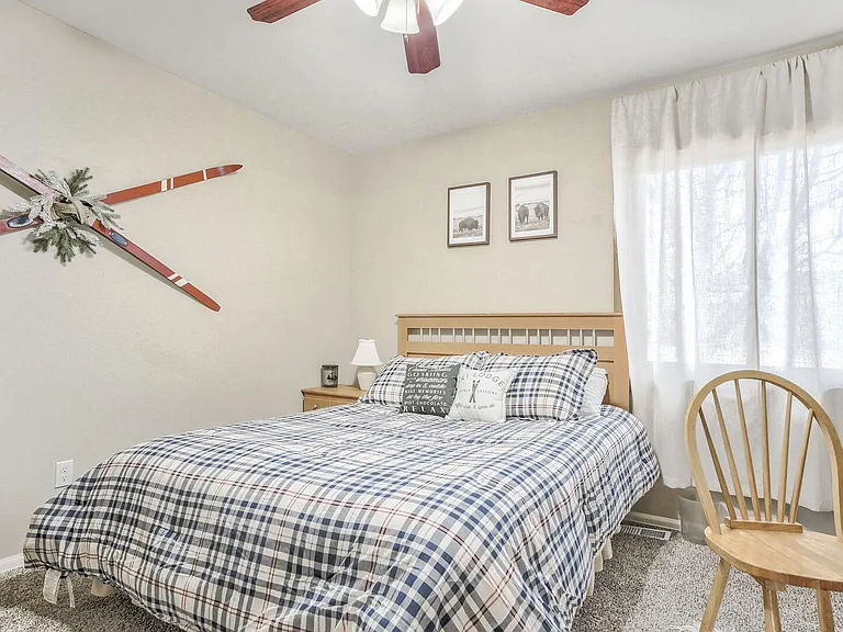 730 Beldon Dr — Photo 13