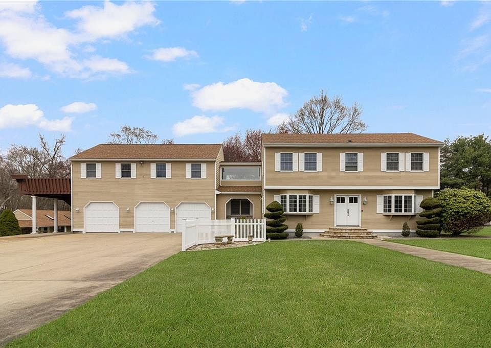 1st image of 99 Blackstone Ave
