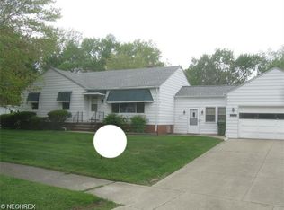 6158 Stratford Dr, Parma Heights, OH 44130