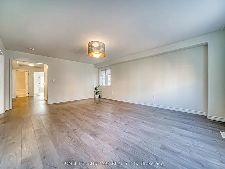 294 Valermo Dr — Photo 25