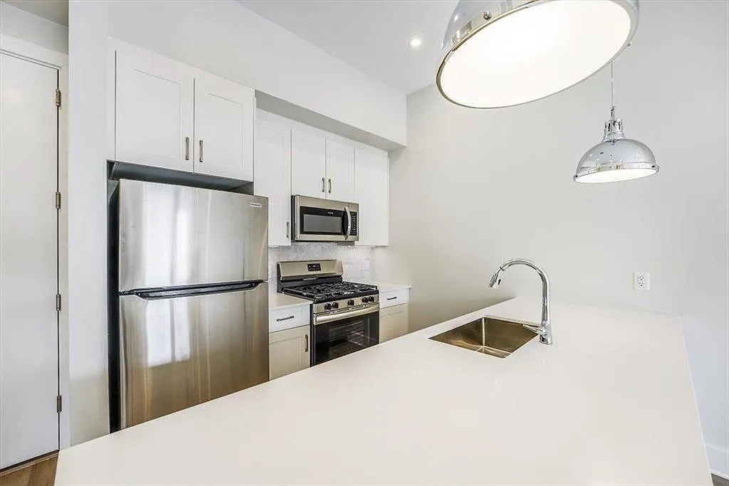 1 bed, 1.0 bath, 852 sqft, $2,525 — Photo 1