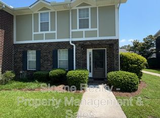 2915 Cathedral Ln, Charleston, SC 29414