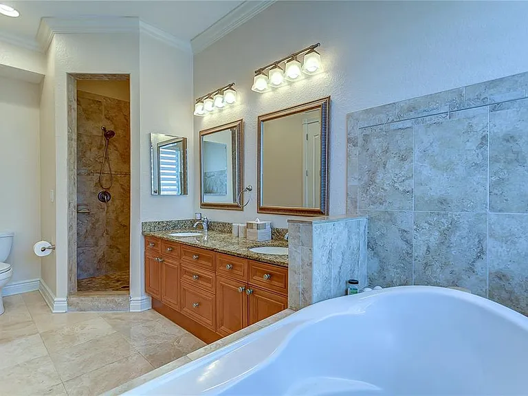 4907 Bayshore Blvd #105 — Photo 18