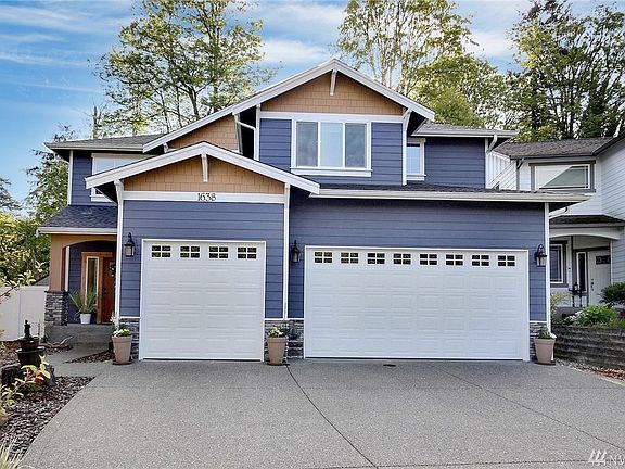 Gorgeous contemporary home with driveway for 6+ cars
