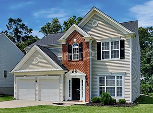 1575 Pondhaven Dr, High Point, NC 27265