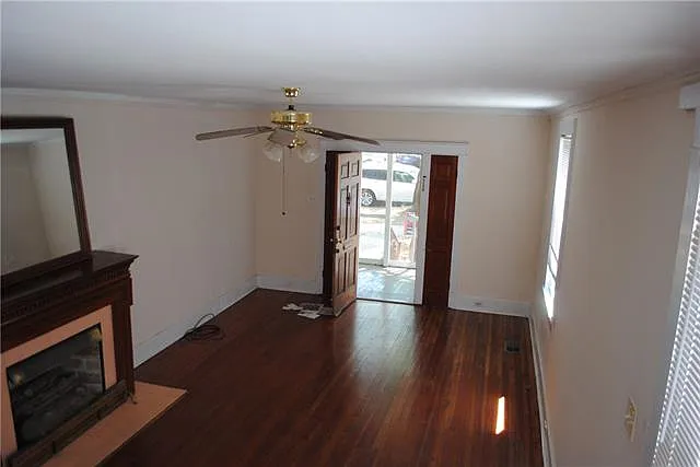 2328 Nashville Ave — Photo 11
