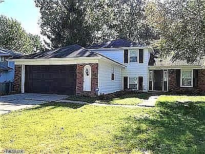2nd image of 16032 Squirrel Hollow Ln