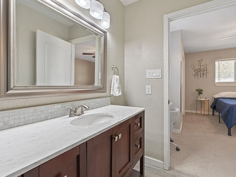 1906 Valley Hill Cir #A — Photo 16
