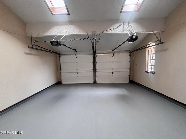 11578 Chaplin Ct — Photo 15