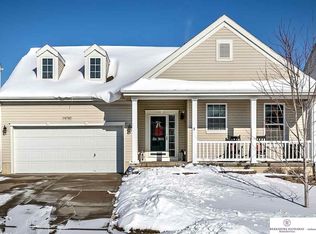 14762 Eagle St, Bennington, NE 68007