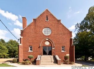 312 S Main St, Troy, IL 62294