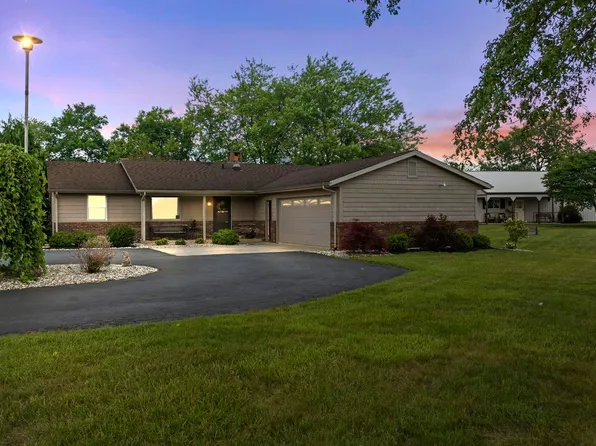 7533 Lou Ann Dr, Leo, IN 46765