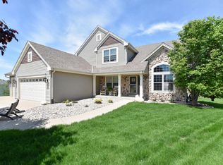 715 Apple Orchard Dr, Waterford, WI 53185