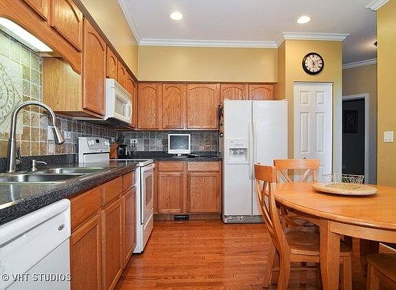 4th image of 103 Fountain Grass Cir #0