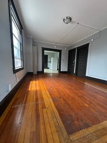 31 Chestnut St #C Photo 1