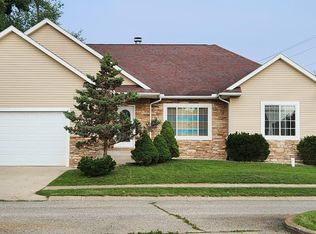 54270 Stonebridge Dr, Elkhart, IN 46514