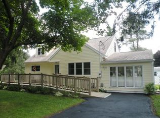 216 Westview Dr, Vestal, NY 13850