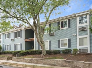 37 Eton Way, Somerset, NJ 08873