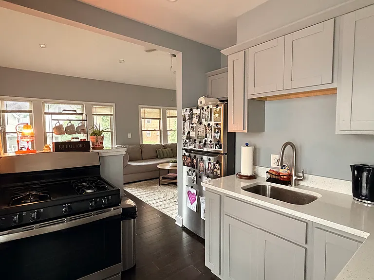 1314 Mathews Ave #2 — Photo 5