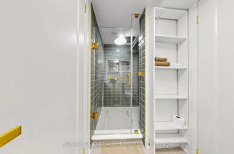 8 Laxton Ave #2 — Photo 16