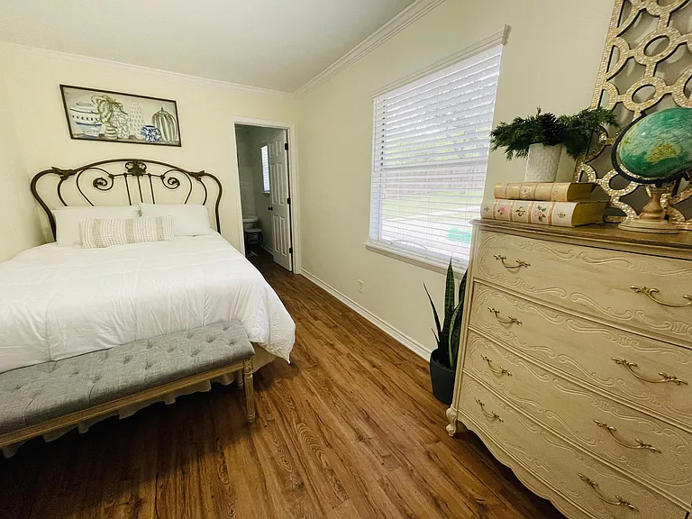 Lazy Oak Dr — Photo 11