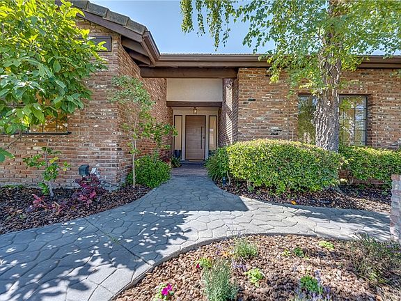 3rd image of 17726 Royce Dr W