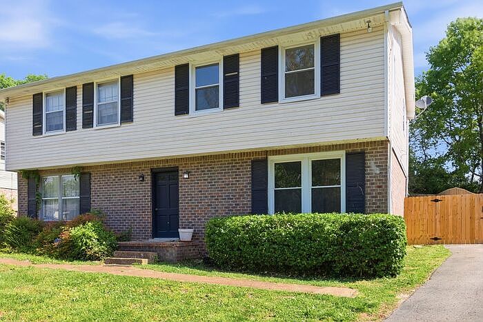 1st image of 704 McPherson Dr