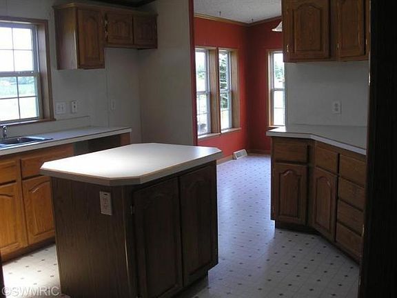 5th image of 24831 Pine Lake St