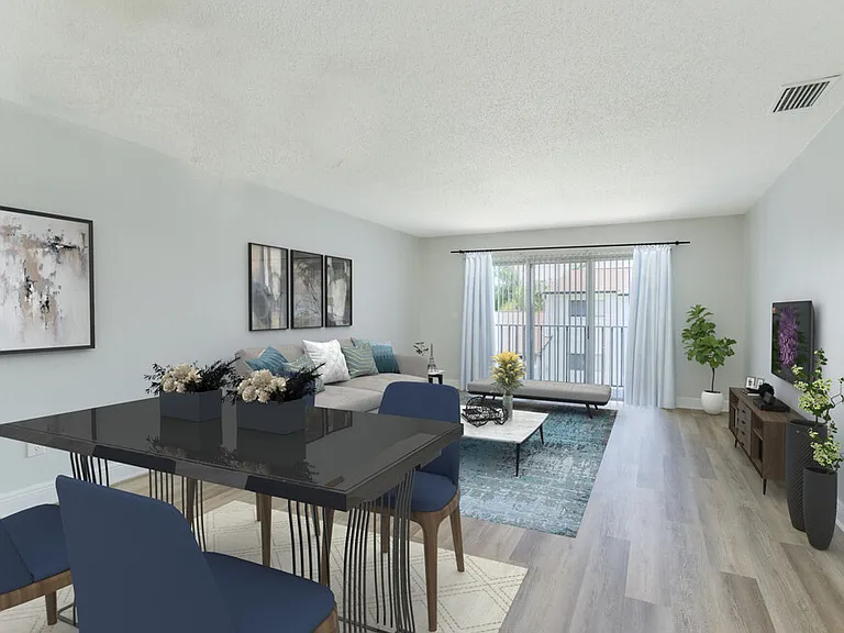 Harbour Pointe — Photo 7
