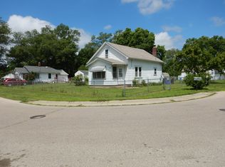 846 Sawyer Rd, Rockford, IL 61109