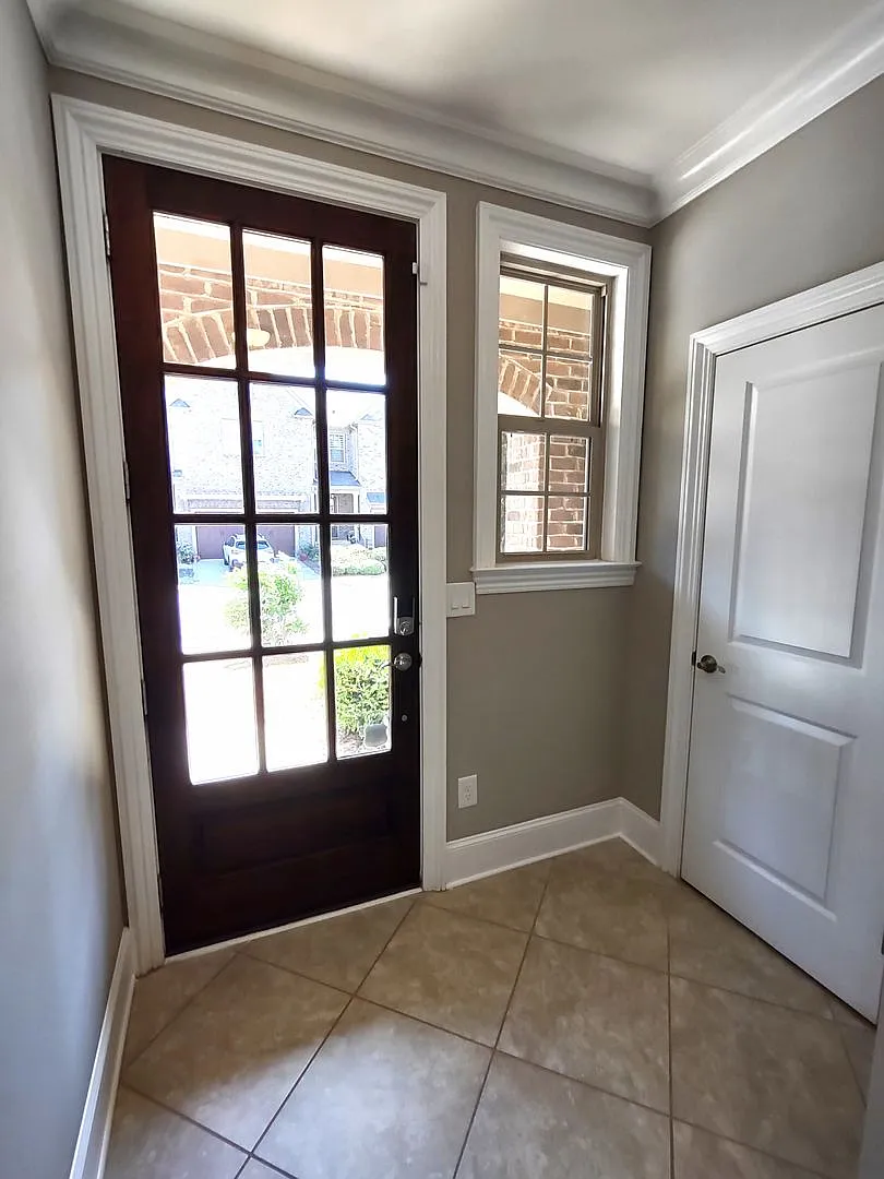 Luxury Townhome Available in Fairway Row Community! — Photo 2