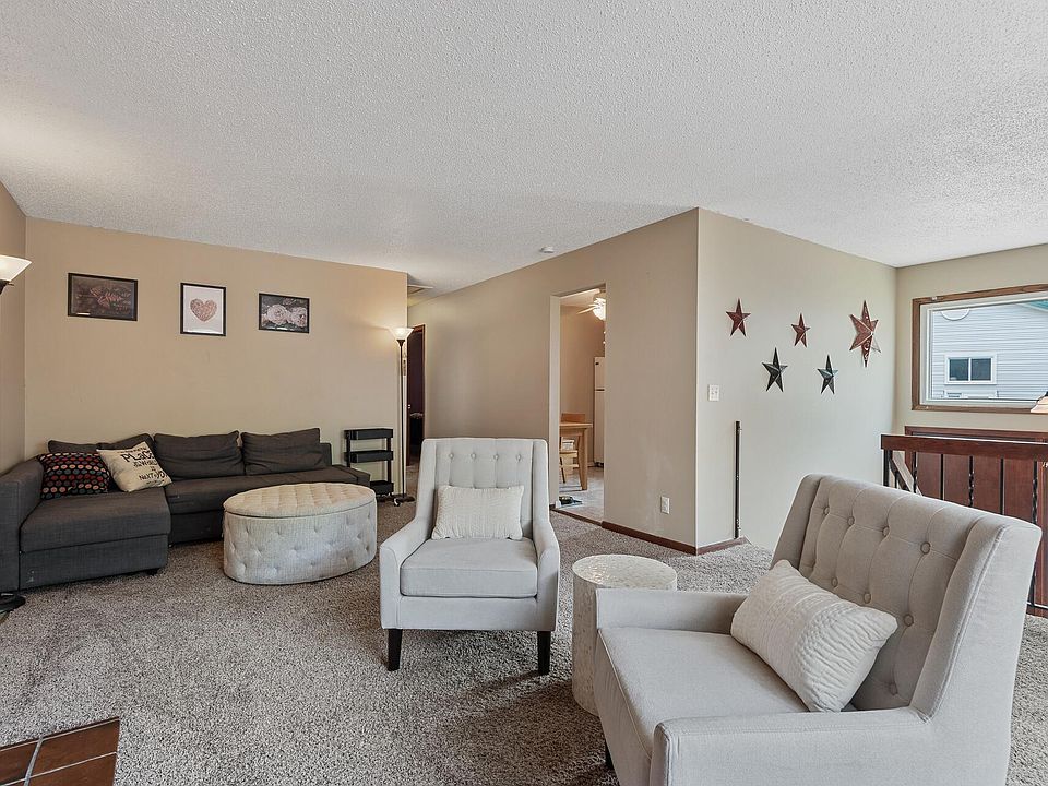 2645 Shenandoah Ln N, Plymouth, MN 55447 | Zillow