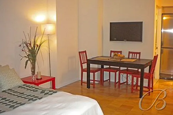 Rented by Bellmarc Realty | media 7