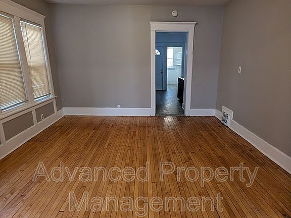 2nd image of 2909-11 N 29th St #2909