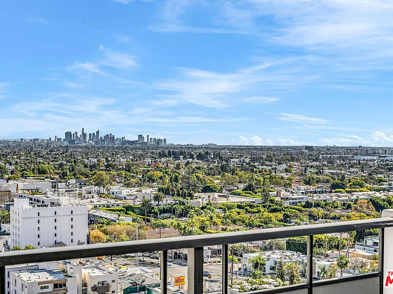 1155 N La Cienega Blvd #1106 — Photo 8