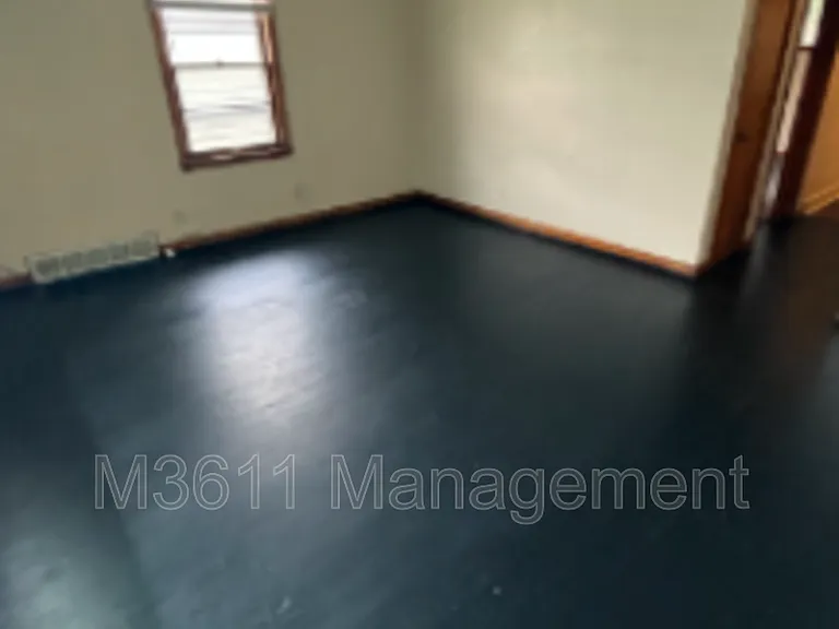 334 N 33rd St #2 — Photo 3
