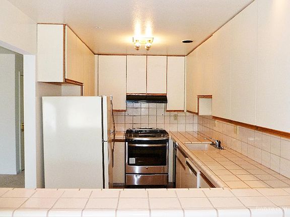 2nd image of 1535 Taraval St APT 303