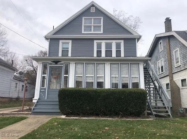 695 S Court St, Medina, OH 44256