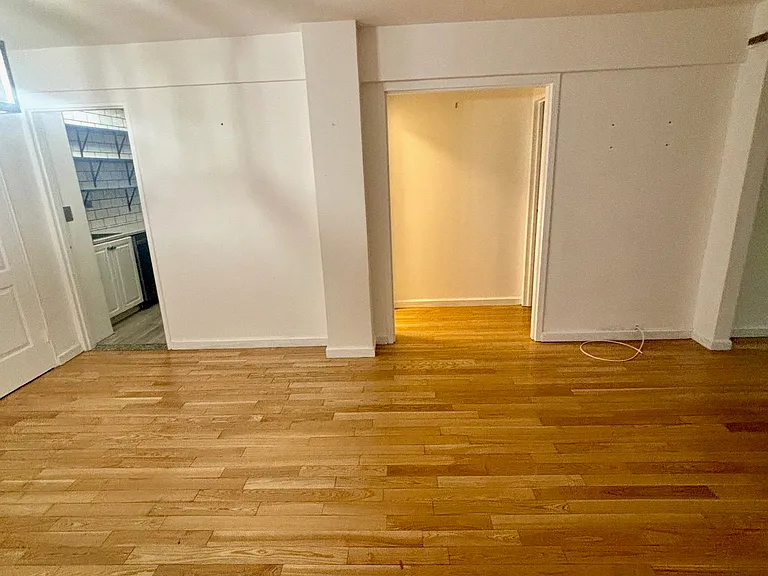 425 E 63rd St #W7C — Photo 2