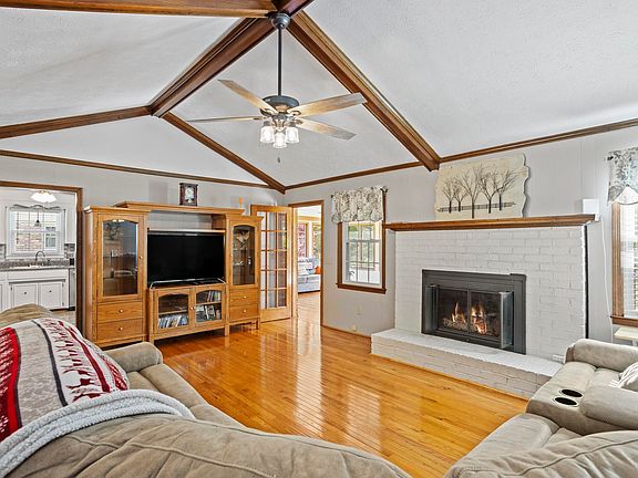 2nd image of 130 Brookbend Rd