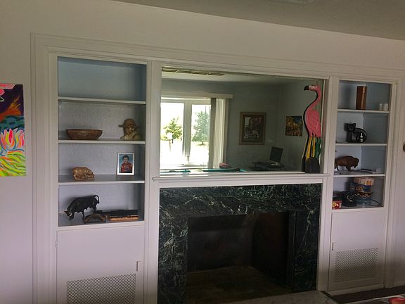 4th image of 205 Memorial Dr