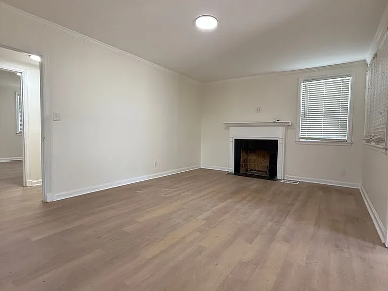 15 Bradley Dr — Photo 2