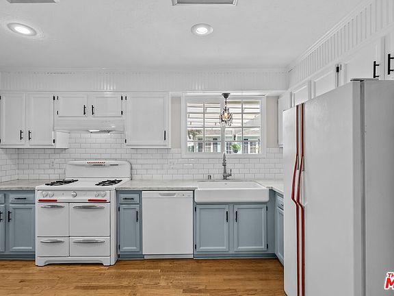 5th image of 9261 Parise Dr