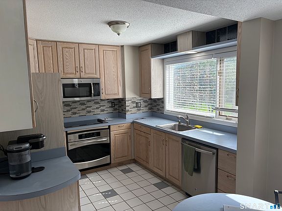4th image of 791 West Main Street #D