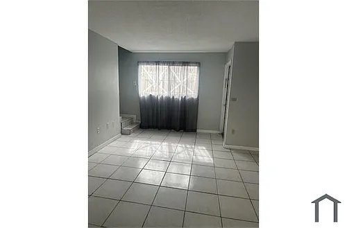 927 NW 7th Ct #2 Photo 1