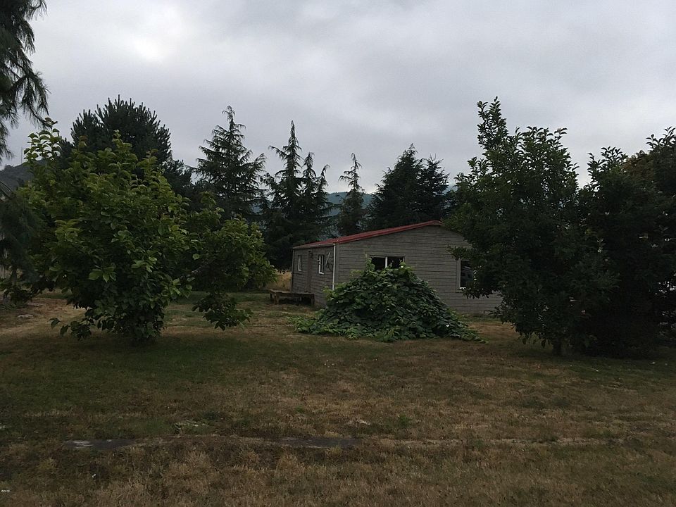2nd image of 25890 Chinook St