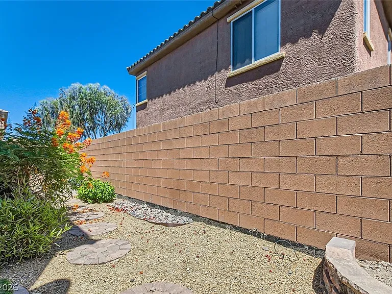 665 Calamus Palm Pl — Photo 26