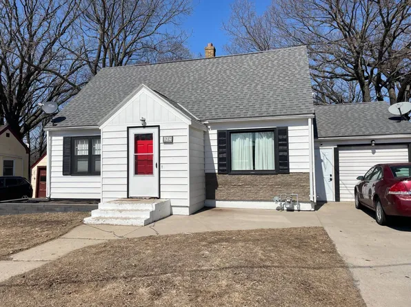 124 Lawrence Ave, Jackson, MN 56143