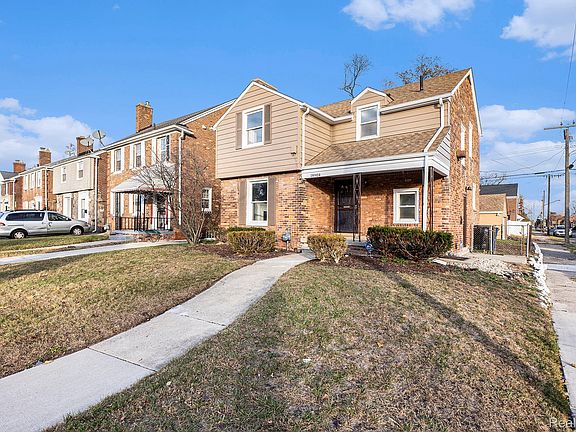 2nd image of 18904 Roselawn St