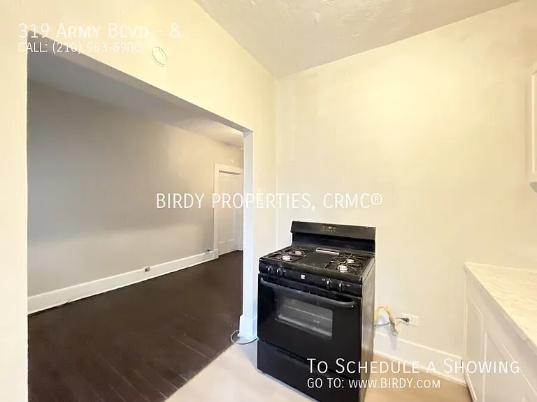 319 Army Blvd #8 — Photo 9